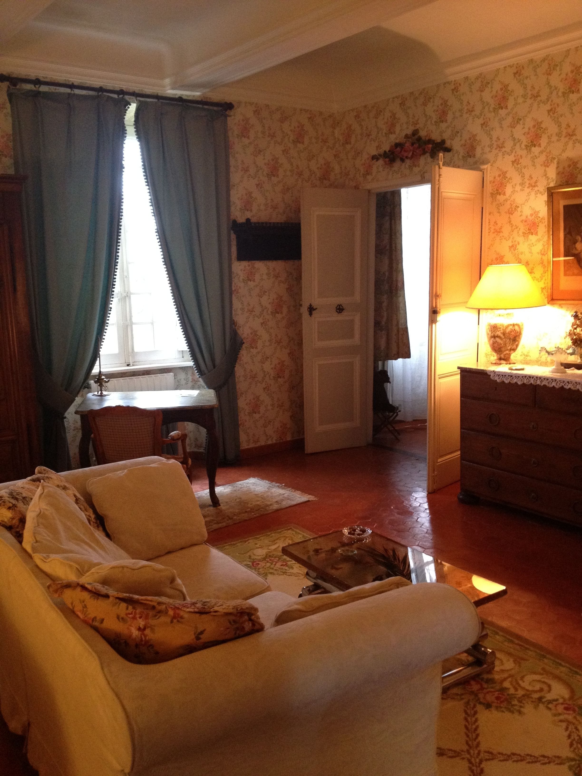 家庭套房 | 埃及棉床單、高級寢具、羽絨被、Select Comfort 床墊