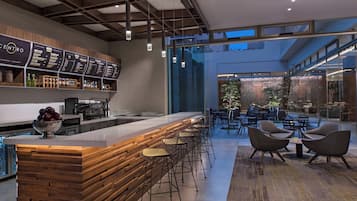 Breakfast, lunch, dinner served; international cuisine