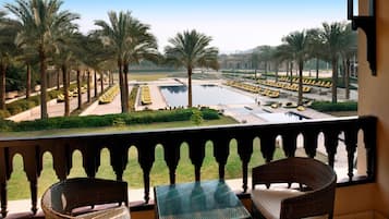 Chambre Deluxe, 1 trĂšs grand lit, vue jardin (Balcony) | Vue sur le jardin