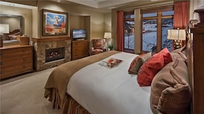 Condo, Plusieurs lits, vue sur la montagne (Deer Mountain (#204) (Condo)) | 4 chambres, fer et planche à repasser, accès au Wi-Fi (inclus)