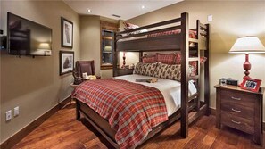 Condo, Multiple Beds, Mountain View (Hahns Peak (#417) (Condo))