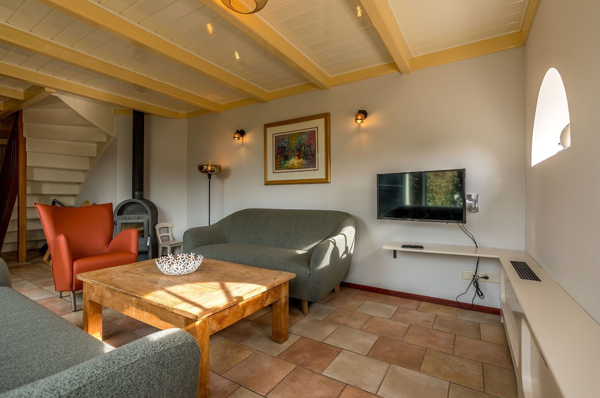 Télévision, cheminée