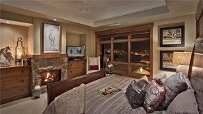 콘도, 침대(여러 개), 산 전망 (Sleeping Giant (#518) (Condo)) | 4 개의 침실, 객실 내 금고, 다리미/다리미판, 무료 WiFi