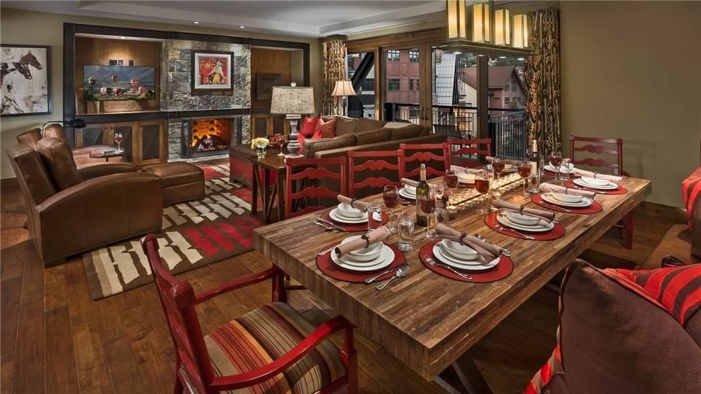 Condo, Multiple Beds, Mountain View (Moose Mountain (#604) (Condo)) | In-room dining