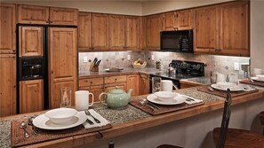 Deluxe Condo, 3 Bedrooms, Mountain View, Mountainside | In-room dining - Argentiere 341 3 BedroomCondo By Moving Mountains (Steamboat Springs)