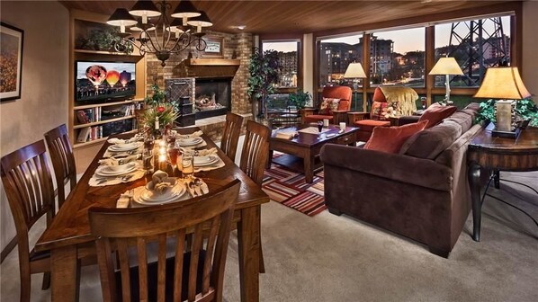 คอนโด, หลายเตียง, วิวภูเขา (Dauphine (#123) (Condo)) | บริการอาหารในห้องพัก