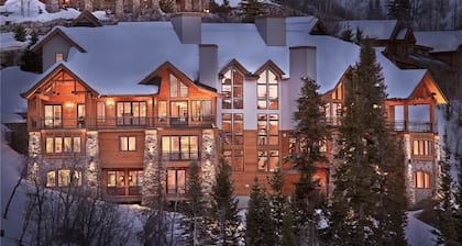 Falconhead Lodge North 5 BedroomHoliday home By Moving Mountains