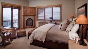 Casa, varias camas, vista a la montaña (Falconhead Lodge- North (Townhouse)) | 5 habitaciones y wifi gratis 