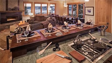 House, Multiple Beds, Mountain View (Falconhead Lodge- North (Townhouse)) | Private kitchen | Coffee/tea maker, fridge, microwave