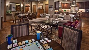Condo, Multiple Beds, Mountain View (Governors Penthouse (#401) (Condo)) | Lobby lounge