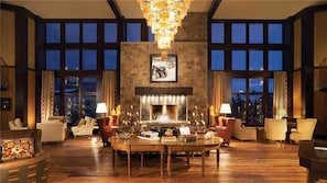 Condo, Multiple Beds, Mountain View (Horse Thief Mountain (#103) (Condo)) | Lobby sitting area