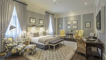 Premium bedding, free minibar items, in-room safe, desk