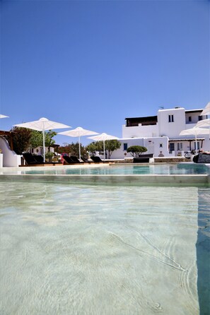 Building design - Irene's Residence (Mykonos)