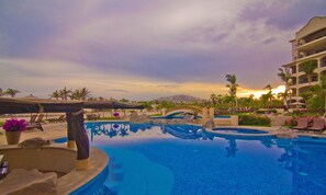 Design-lejlighed - 2 sovev ærelser - havudsigt - mod havet | Udendørs pool