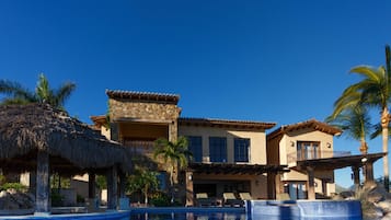 Piscina externa