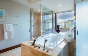 Apartment, 3 Bedrooms | Deep soaking bathtub