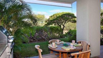 Apartment, 2 Bedrooms | Terrace/patio