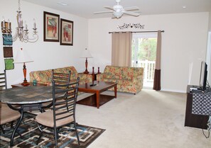 Standard Apartment, 2 Bedrooms | Living area
