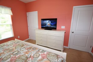 Standard Apartment, 3 Bedrooms | 3 bedrooms, iron/ironing board, free WiFi