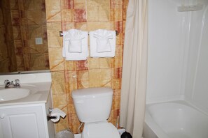 Bathroom - 614 Willow Bend (North Myrtle Beach)