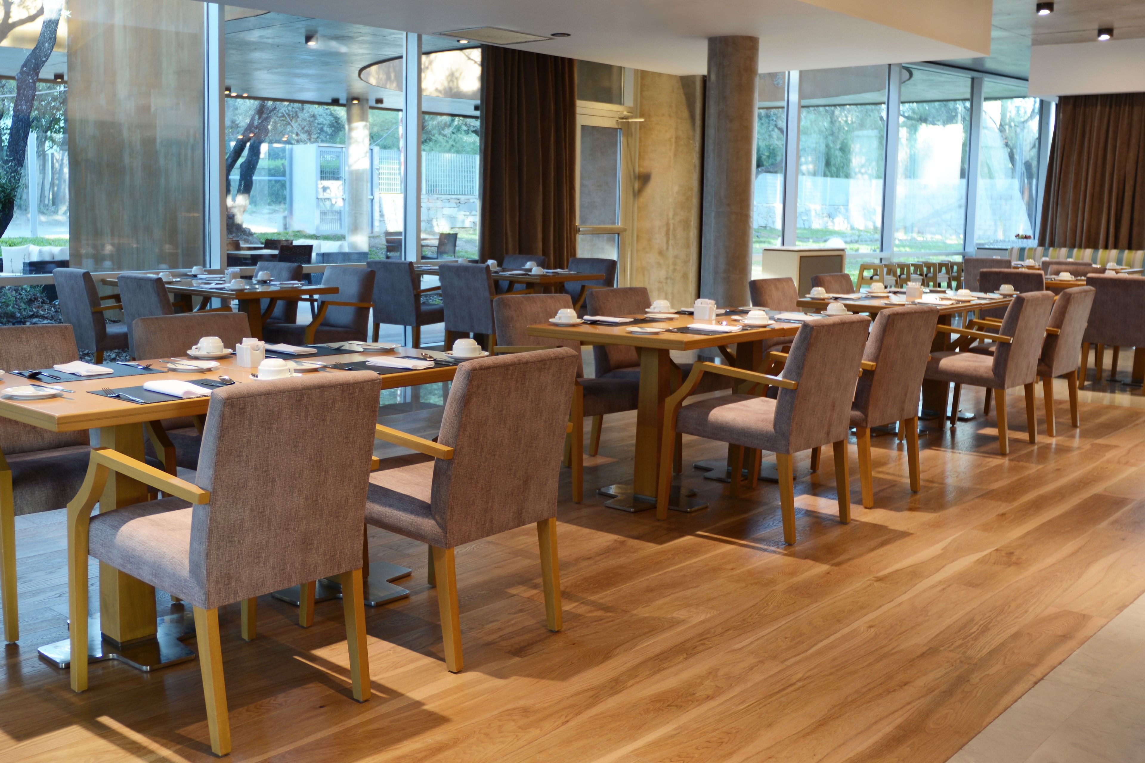 Frühstück, Abendessen, Brunch, lokale und internationale Küche 