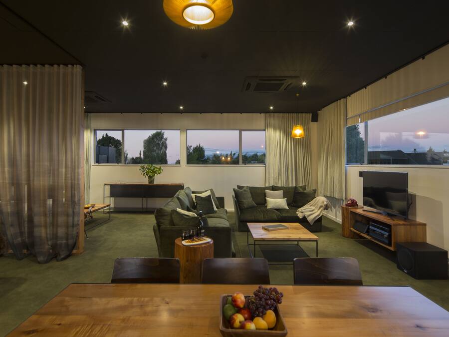 1 Schlafzimmer, hochwertige Bettwaren, Daunenbettdecken