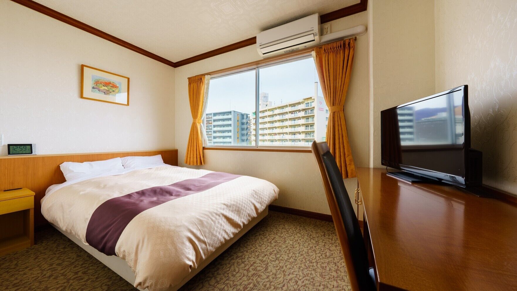 Desk, bed sheets