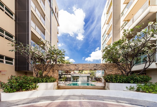 Double Trees Residence