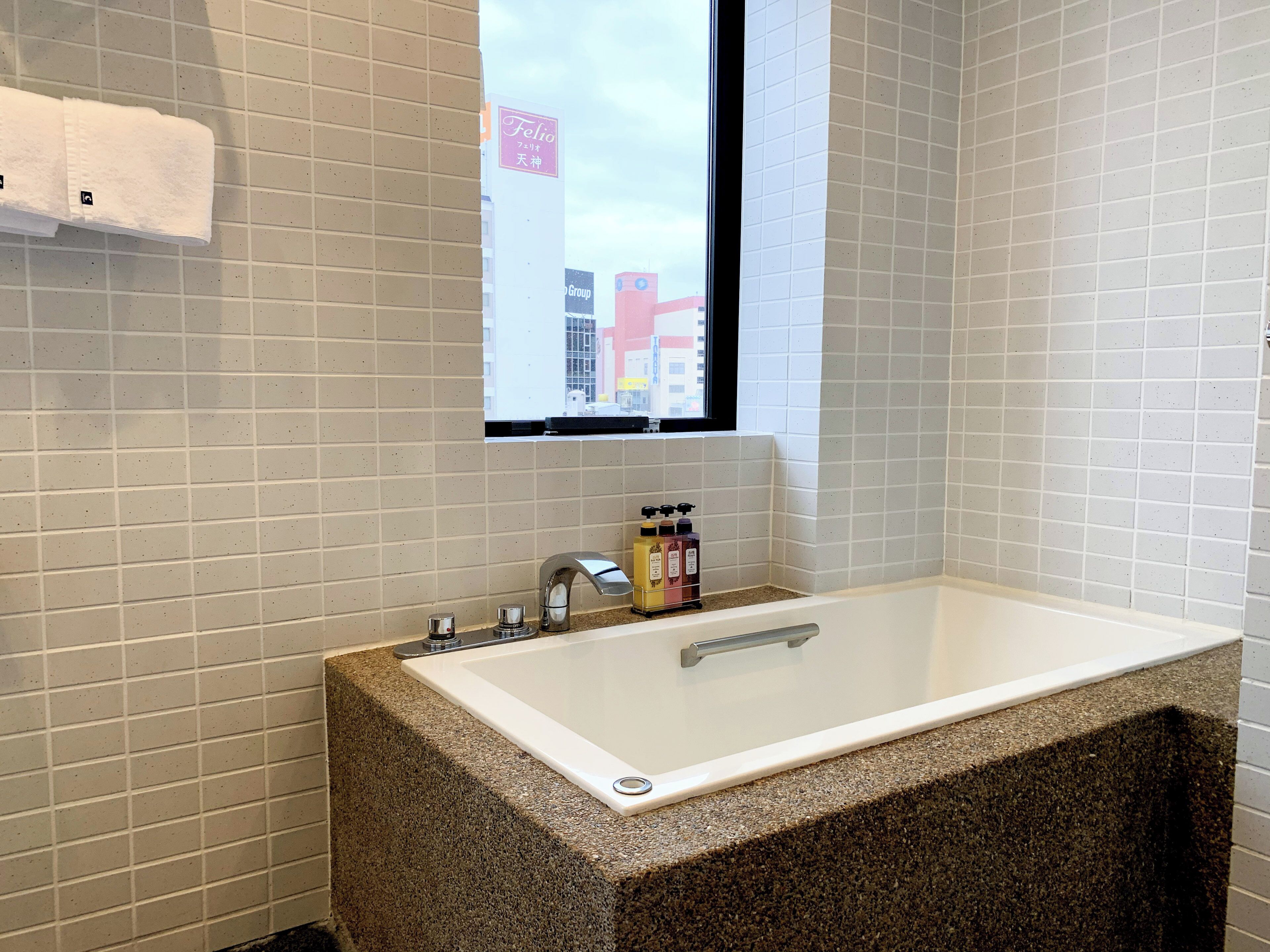 room, 3 single beds, non smoking | bathroom | free toiletries, hair dryer, slippers, bidet