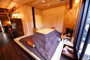 2 bedrooms, in-room safe, desk, blackout curtains - Kyobijin (Kyoto)