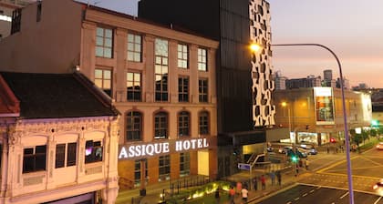 Blue Jazz Hostel (SG Clean)