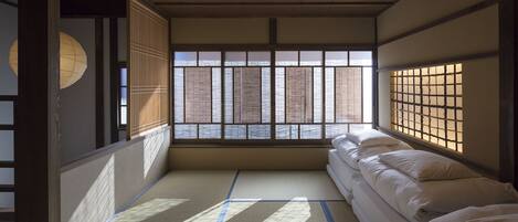 Kiyomizu Gojo Sumitsugu | 3 bedrooms, in-room safe, individually decorated, individually furnished