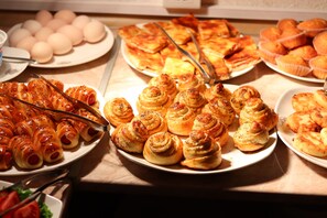 Desayuno buffet incluido todos los días