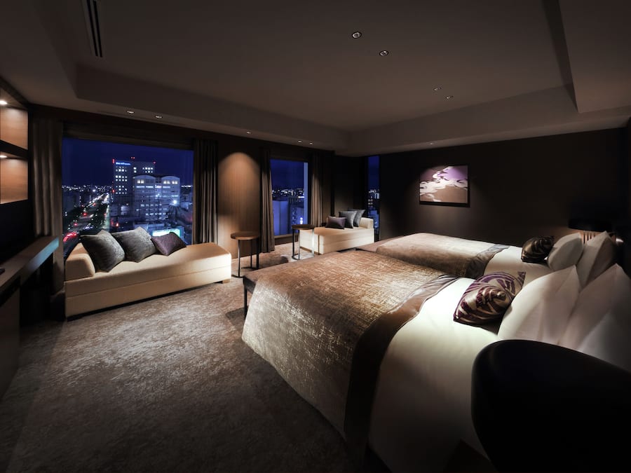 Premier Suite, Non Smoking (East) | Premium bedding, in-room safe, blackout drapes, soundproofing