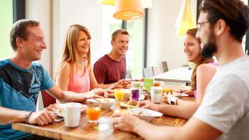 Free daily buffet breakfast