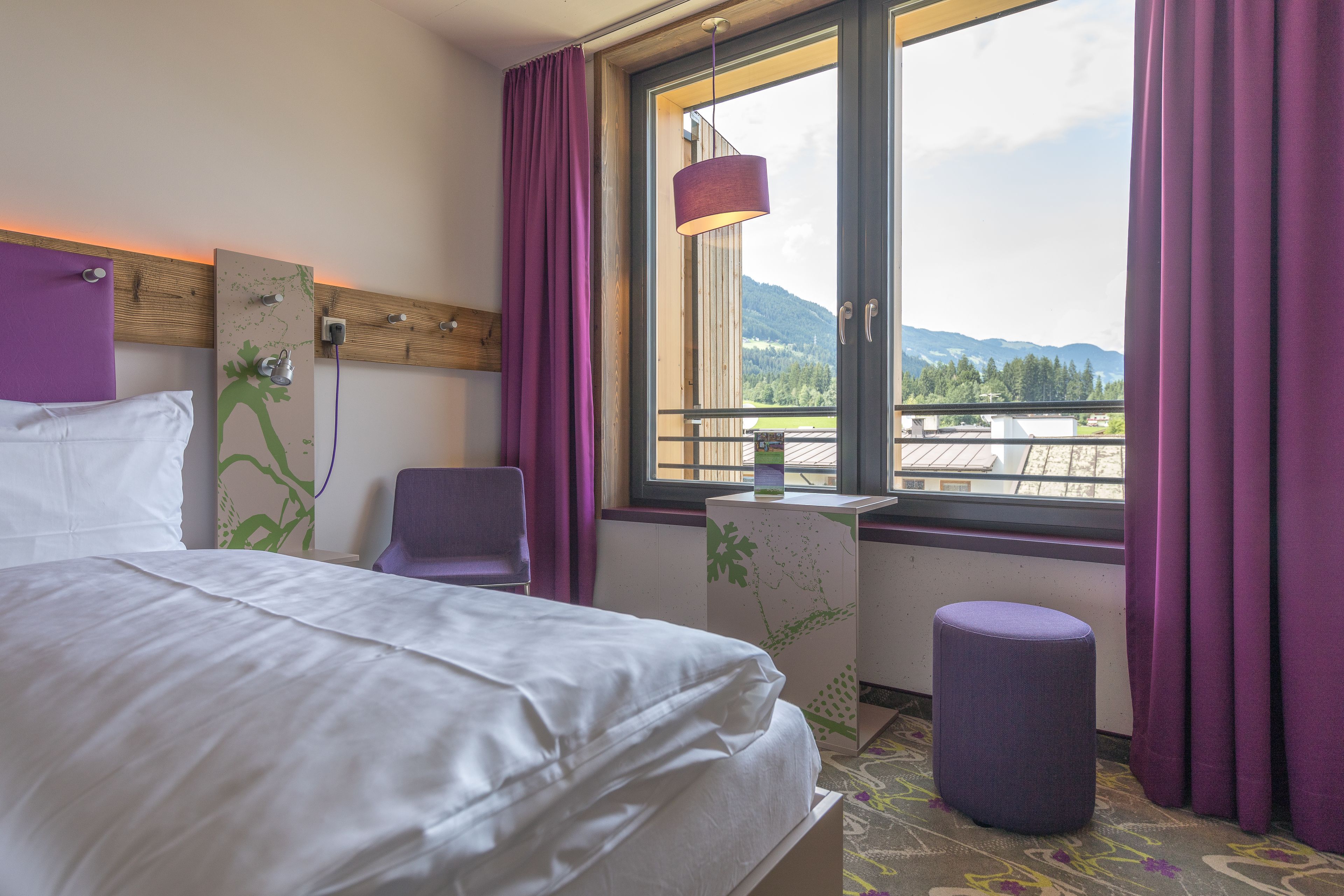 hypo-allergenic bedding, in-room safe, blackout curtains, soundproofing