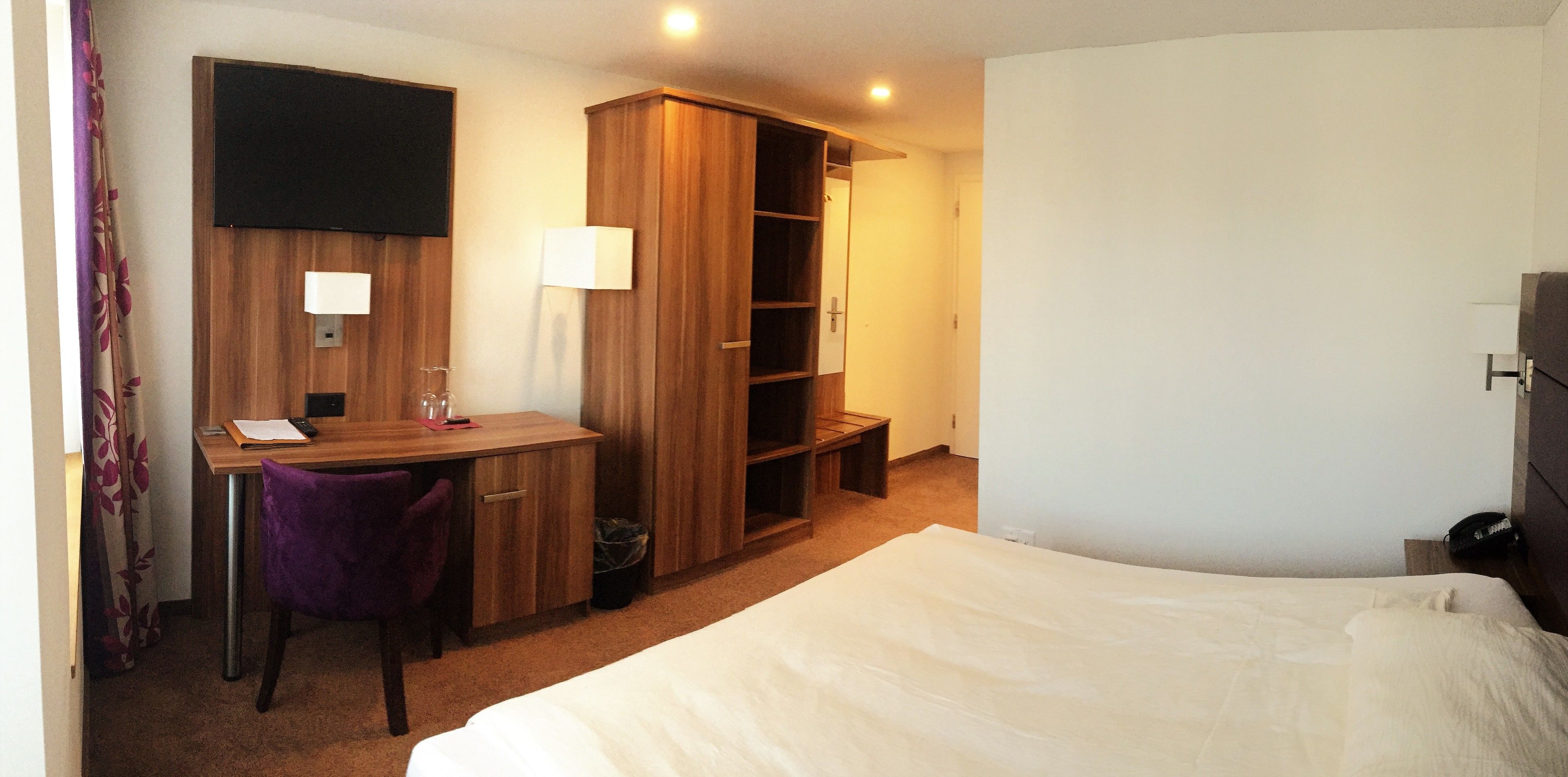 classic double room | premium bedding, minibar, in-room safe, desk