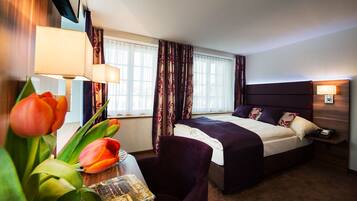 Premium bedding, minibar, in-room safe, desk