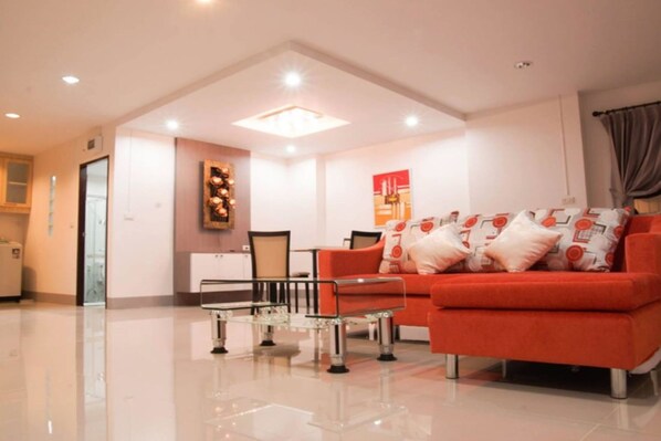 Lobby sitting area - V Place Residence (Songkhla)