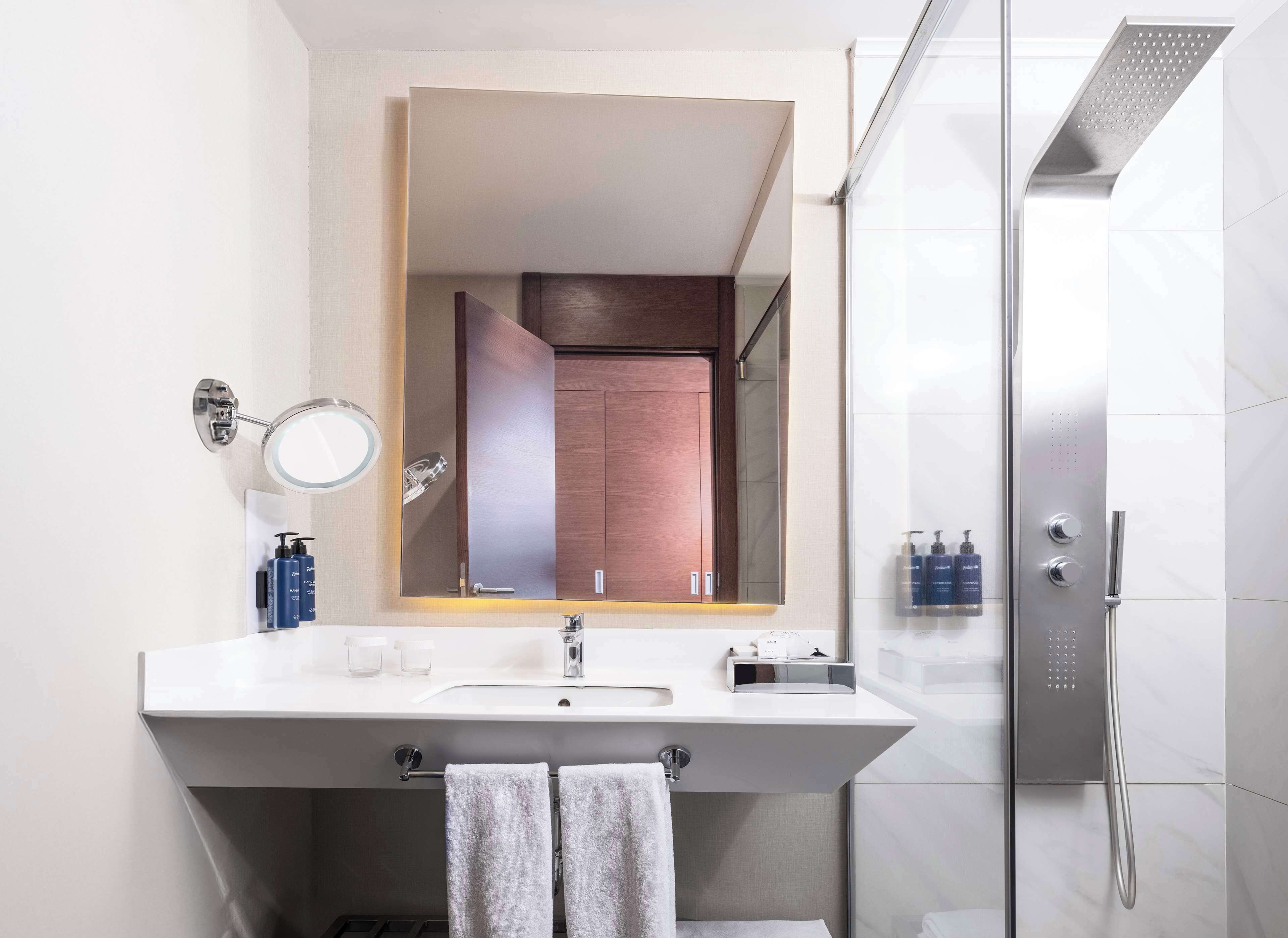 shower, free toiletries, hair dryer, bathrobes