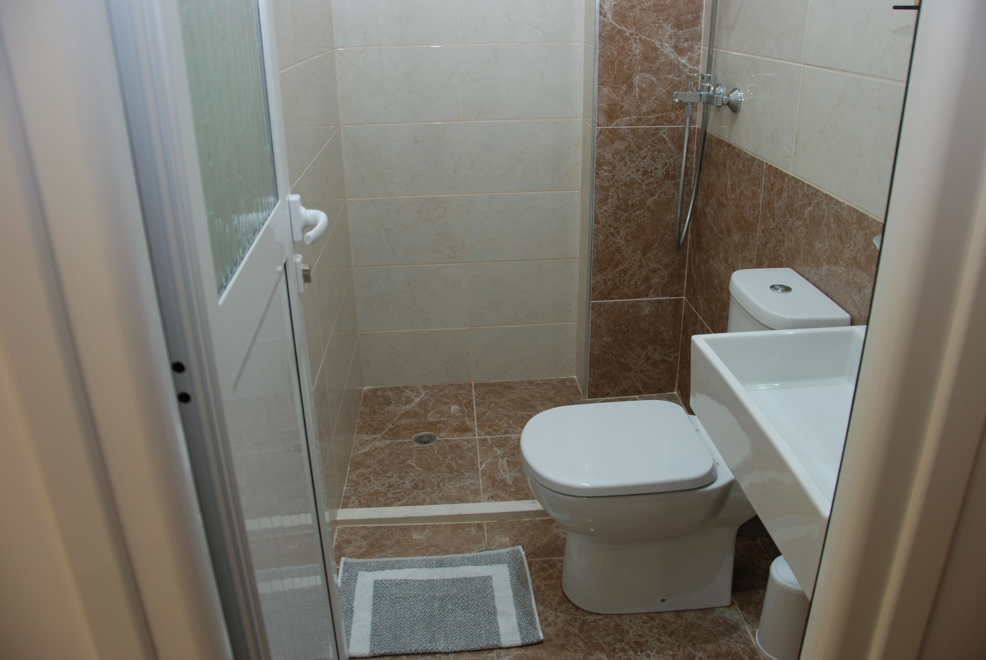 double room, balcony, sea view | bathroom | shower, free toiletries, hair dryer, bathrobes