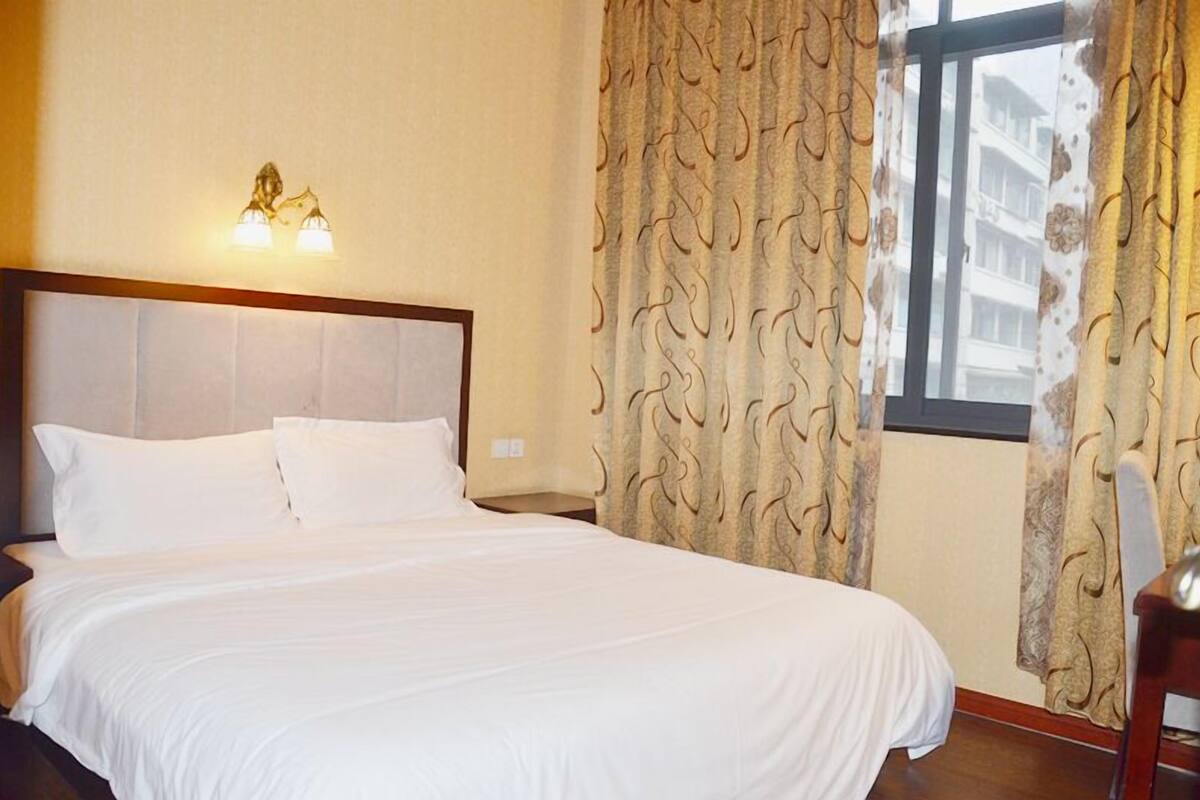 Desk, blackout curtains, free WiFi