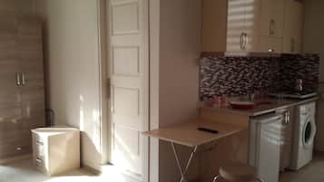 Quadruple Room | In-room dining