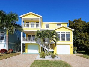 Facciata della struttura