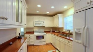 Standard Apartment, 2 Bedrooms | Private kitchen | Coffee/tea maker, fridge, microwave - Shark s Eye (Anna Maria)