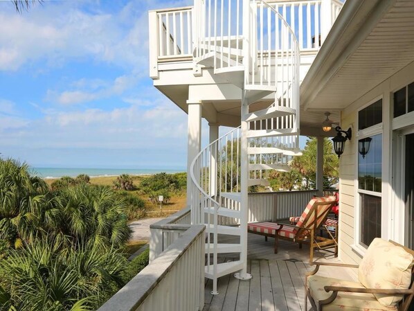 Standard Apartment, 3 Bedrooms | Terrace/patio