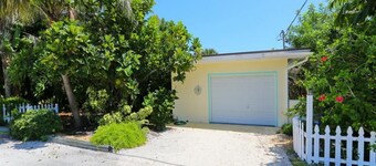 Castaway Cottage