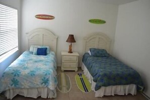 Standard Apartment, 3 Bedrooms | 3 bedrooms, free WiFi - Windcaller (Holmes Beach)