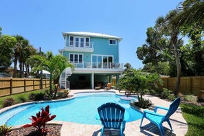 Outdoor pool - Big Family Beach House (Anna Maria)