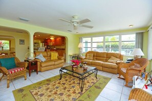 Standard Apartment, 3 Bedrooms | Living room | DVD player - Forever Summer (Holmes Beach)